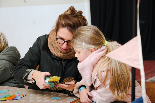 27/05 DUO- WORKSHOP: KNUTSELEN VOOR "VADERDAG": (14u -15u)