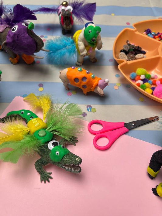 EEN BEESTIG VERKLEEDFEEST