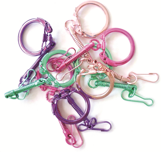 10 METALEN SLEUTELRINGEN (KLEUR)